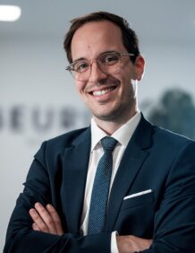 Alexander Mayr Alexander Mayr